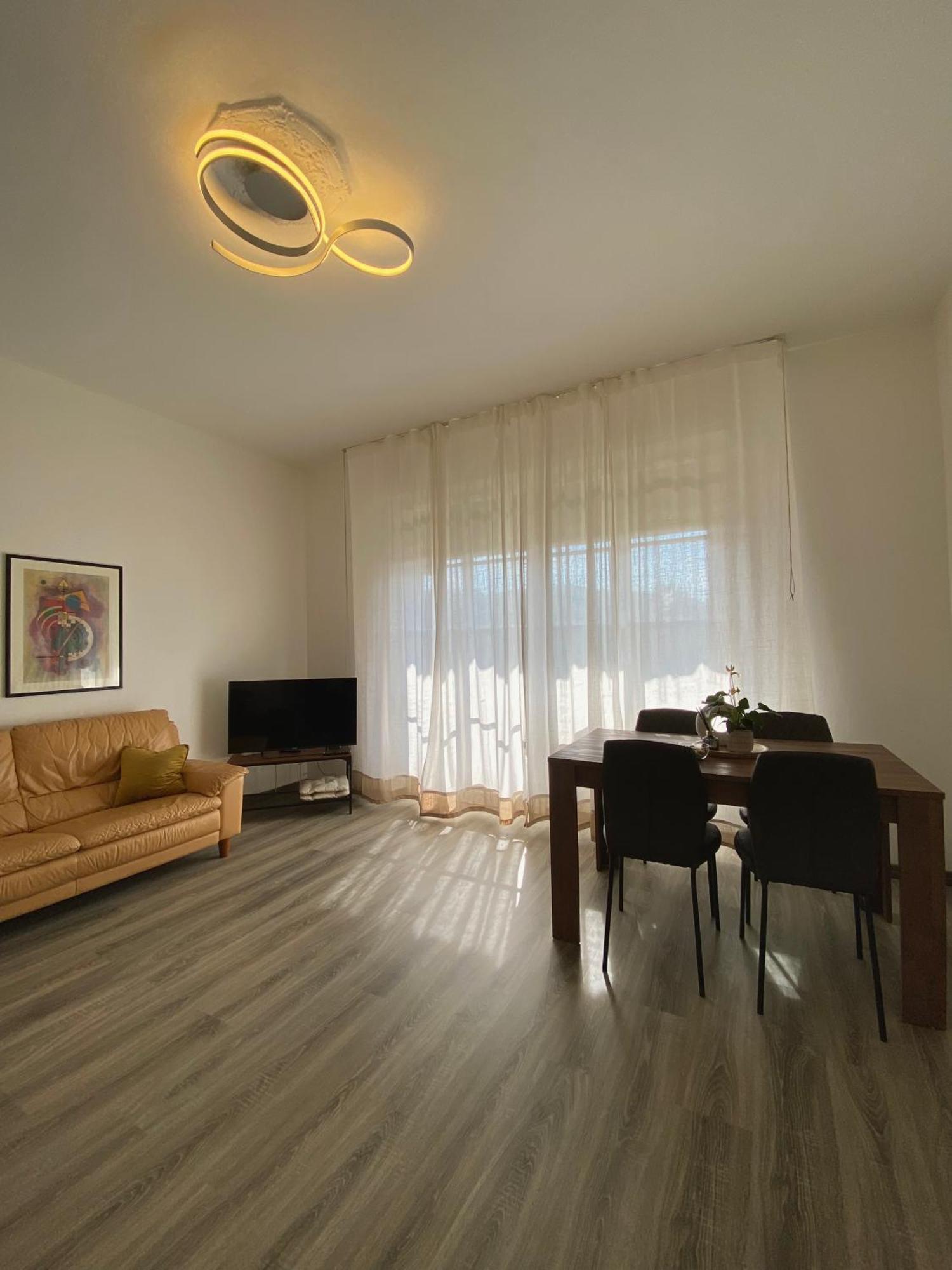 Casa Sara Como Lake Parcheggio Interno Privato Cernobbio Dış mekan fotoğraf