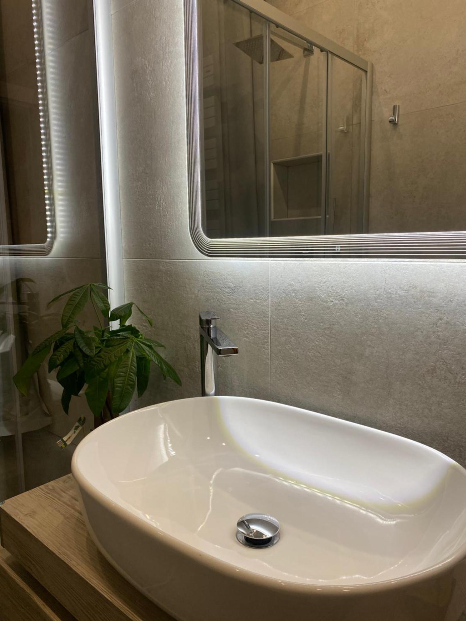Casa Sara Como Lake Parcheggio Interno Privato Cernobbio Dış mekan fotoğraf