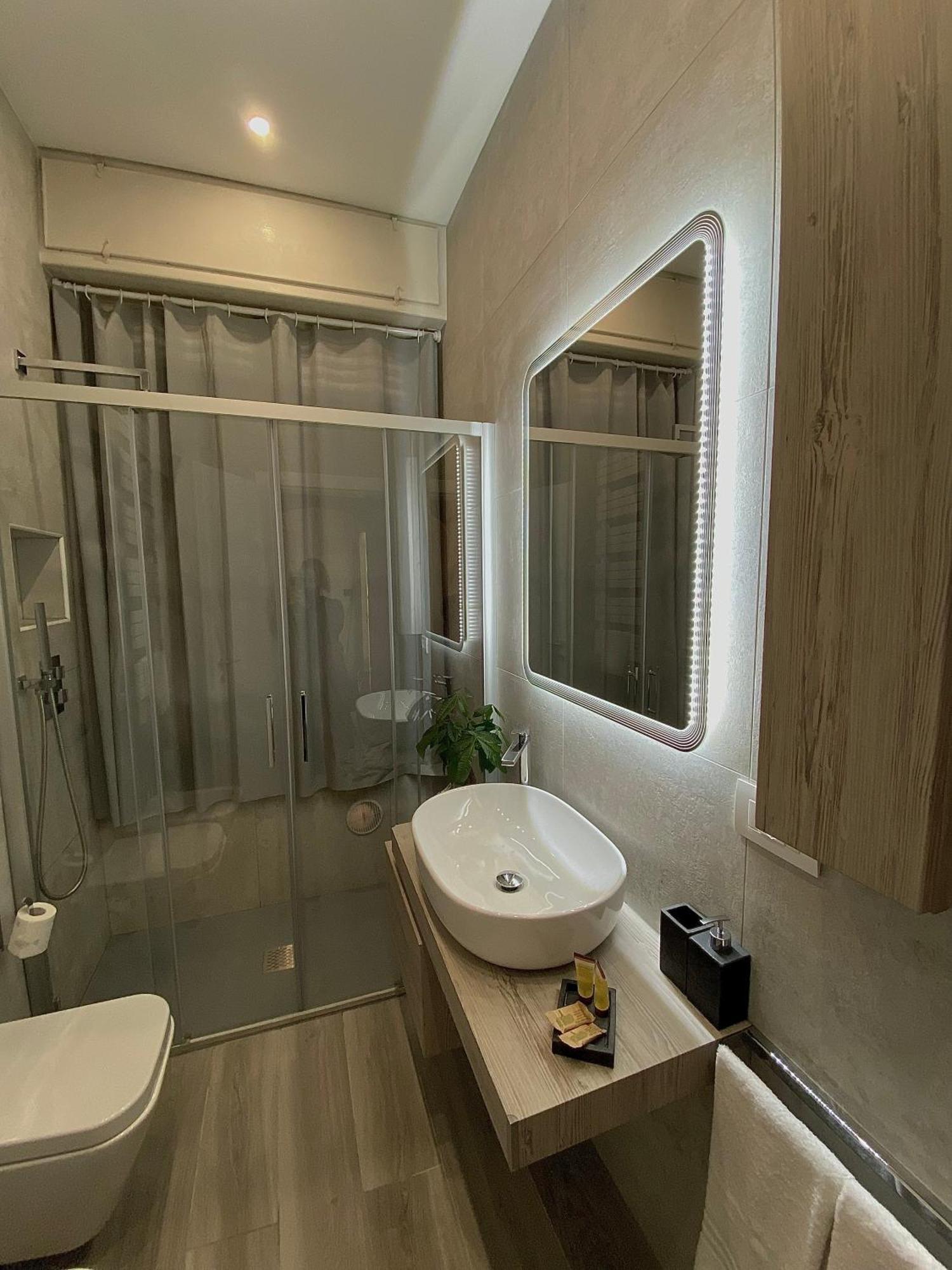 Casa Sara Como Lake Parcheggio Interno Privato Cernobbio Dış mekan fotoğraf